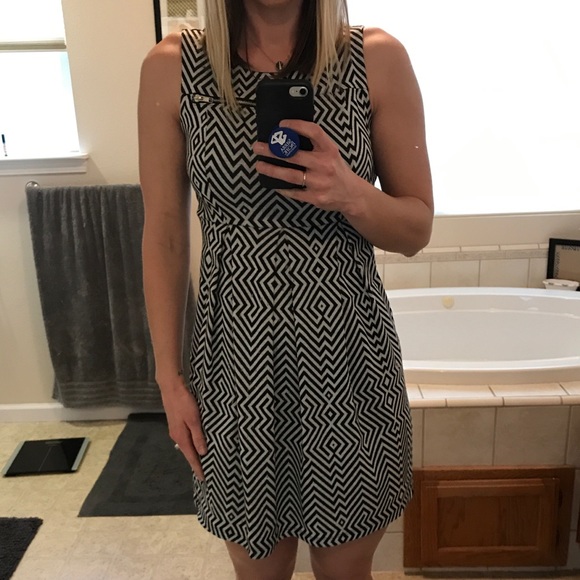 Valero Bertinelli Black and White Dress - Picture 6 of 6